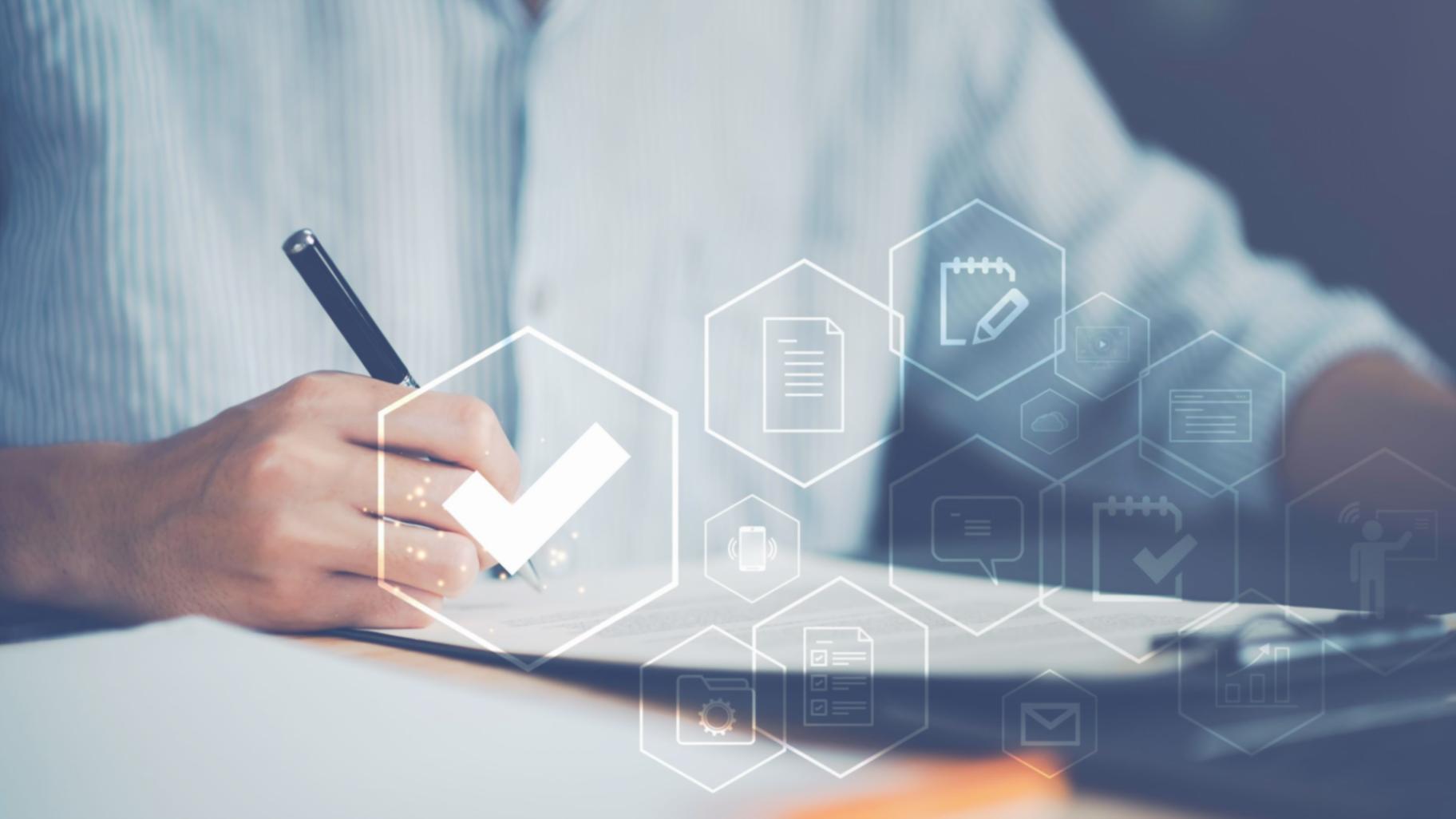 Estudiante trabajando de forma remota